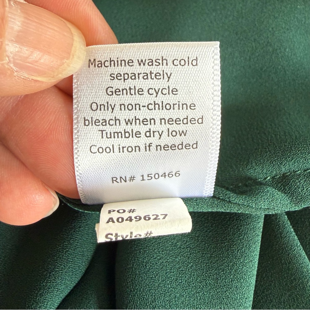 41 Hawthorn Green V-Neck Sheer Lightweight Sleeveless Blouse Feminine - Picture 10 of 11